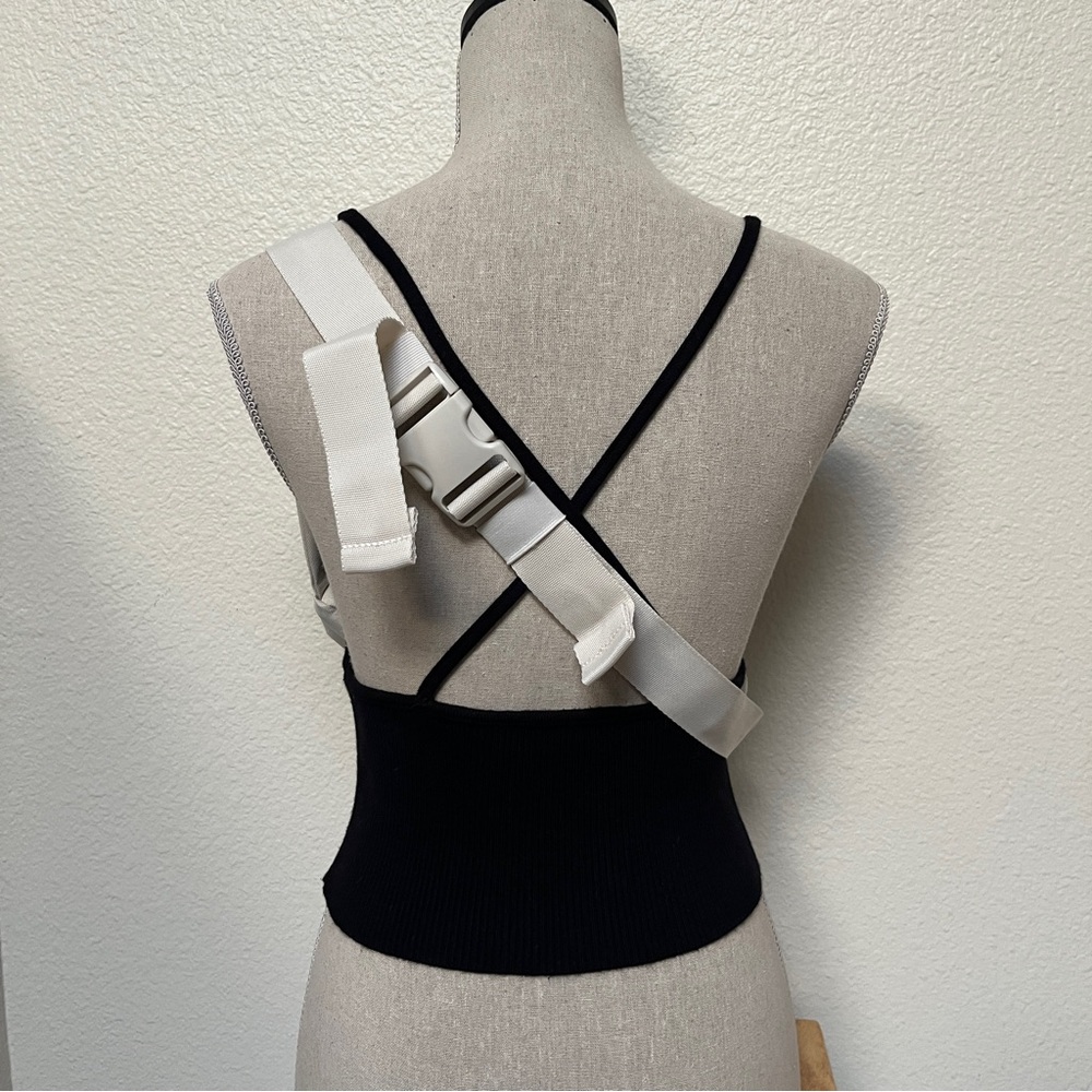 NWT adidas Sling Crossbody Waist Bag, Beige - Picture 2 of 7